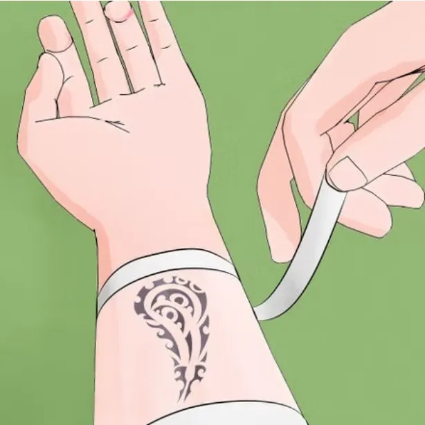 DRY WITH A SOFT PAPER TOWEL