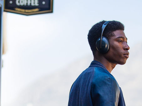Bose 700 vs. Bose QuietComfort 35 II: quale è meglio?