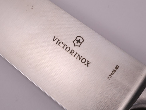 Victorinox Grand Maître 牛刀 7.7403.20