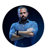 Mauricio Sanaiote, giving his review