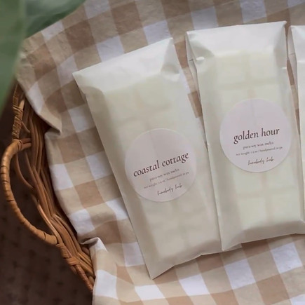 our wax melt snap bars.