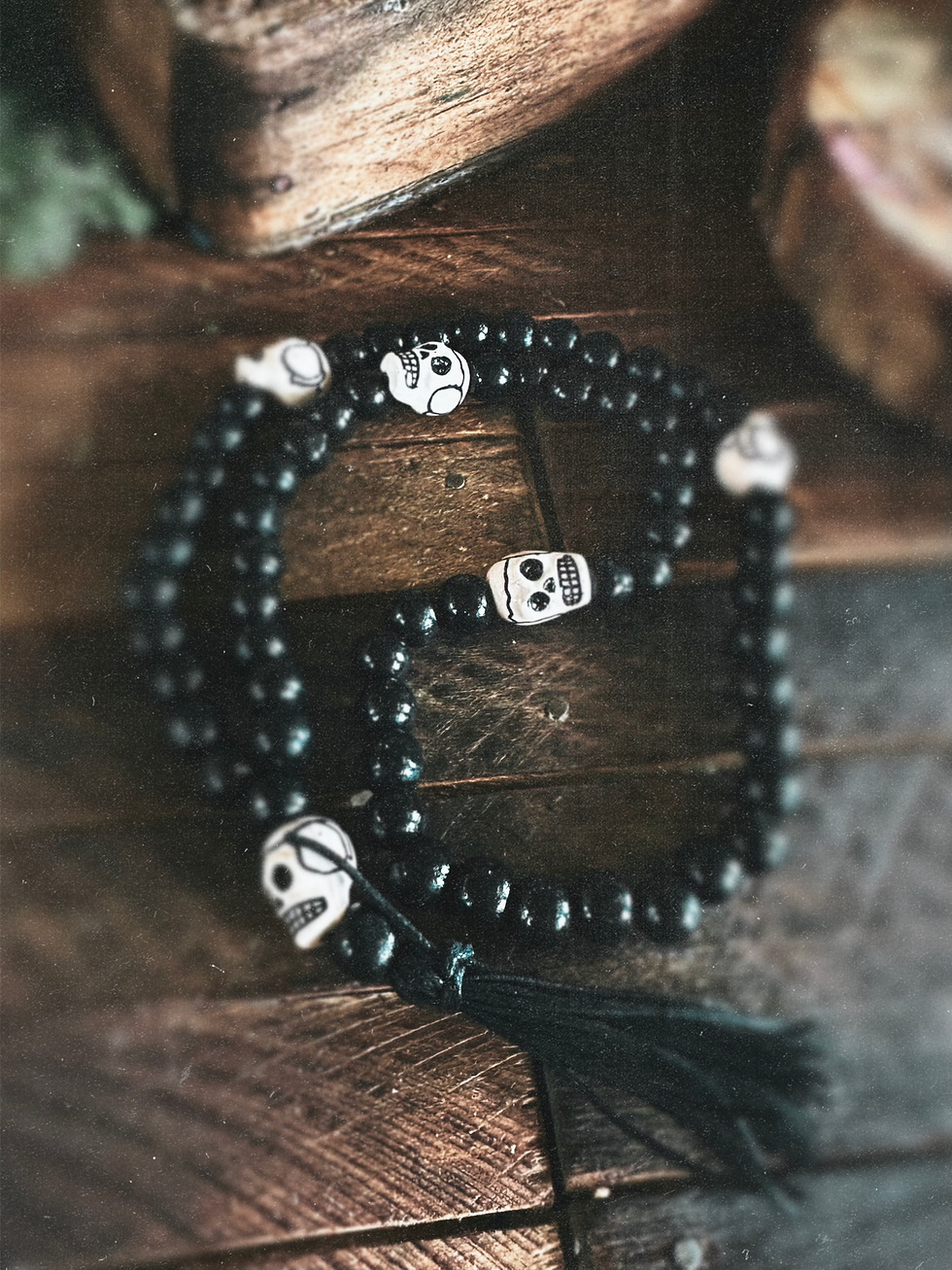 Thumbnail: Ceramic Skull Witch Beads 