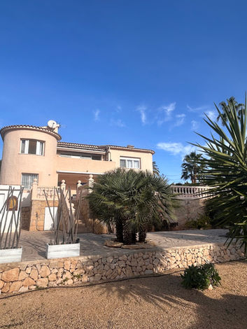 A large view of Villa Doni in Benissa