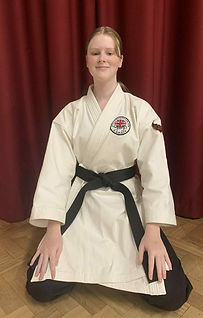 Caitlin black seiza.jpg