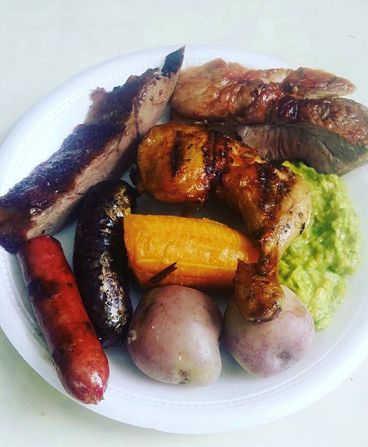 PLATO TRADICIONAL DE LA CASA