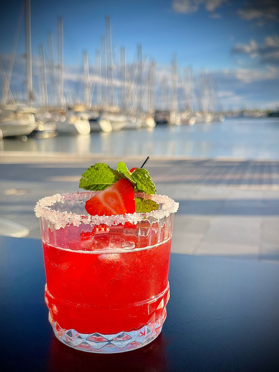 Le carré rouge cap d'Agde cocktail rouge