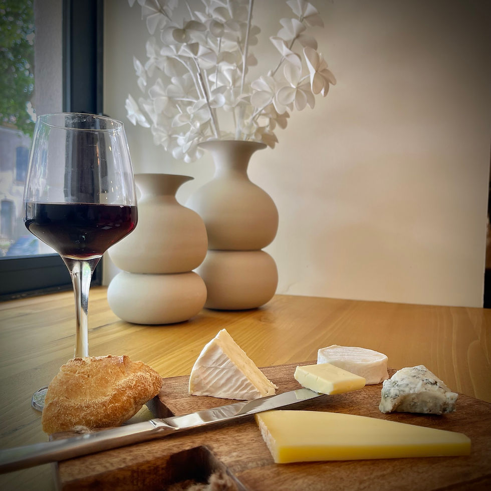 Cadre convivial pour déjeuner à Pomérols – Labelvie brasserie