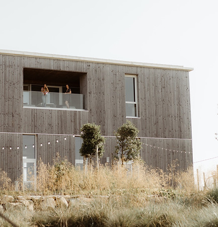 Location d'hébergement dans le cadre d'n mariage dans un domaine de mariage unique avec sa vue mer et ses appartements à proximité des salles de mariage