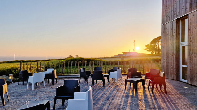 séminaire ty colo, la colonie de trézien, cocktail, terrasse, coucher de soleil