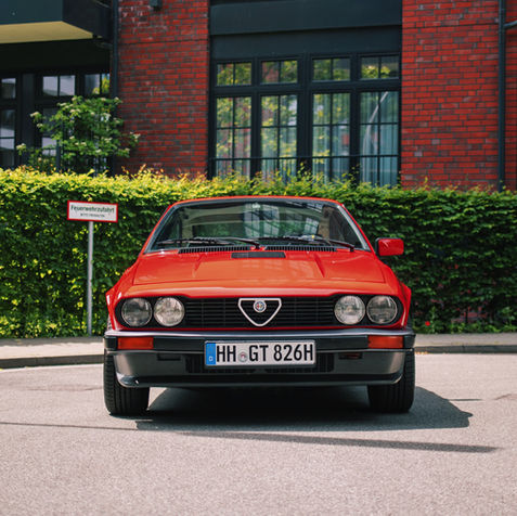 Alfa Romeo GTV6 3.0-1.jpg