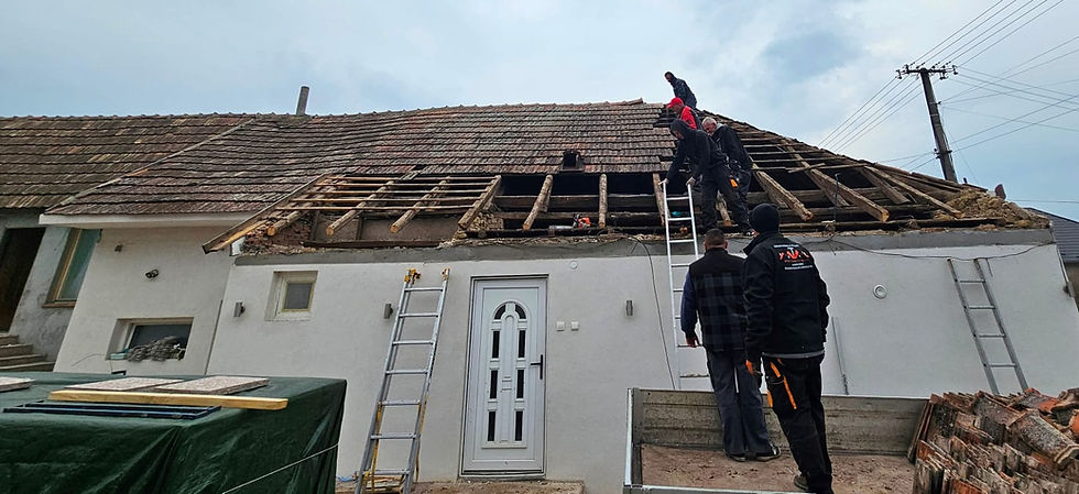 Tetőjavítás és bádogos szerkezetek cseréje régi tetőn