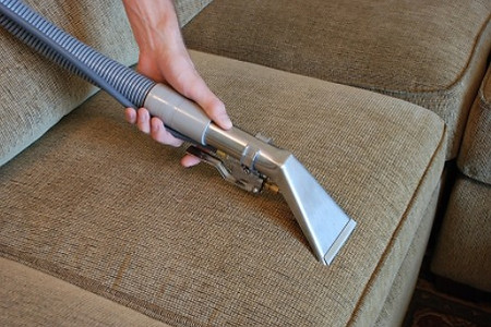 Machine used to clean sofa