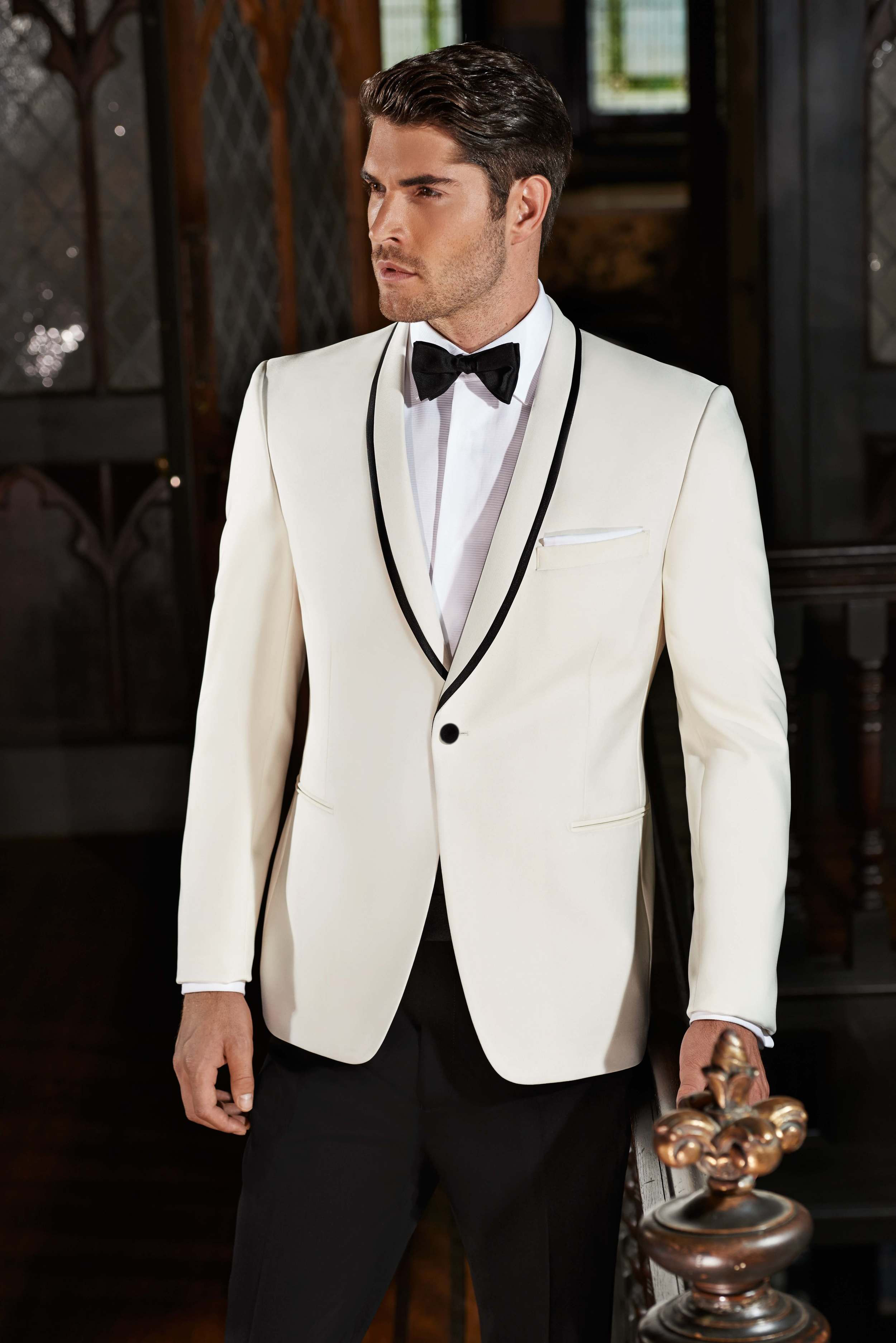 tuxedo cuello herradura color hueso con