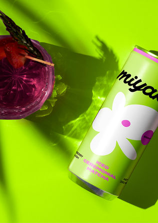 Miyako Matcha – Brand Identity, Packaging & Visual World