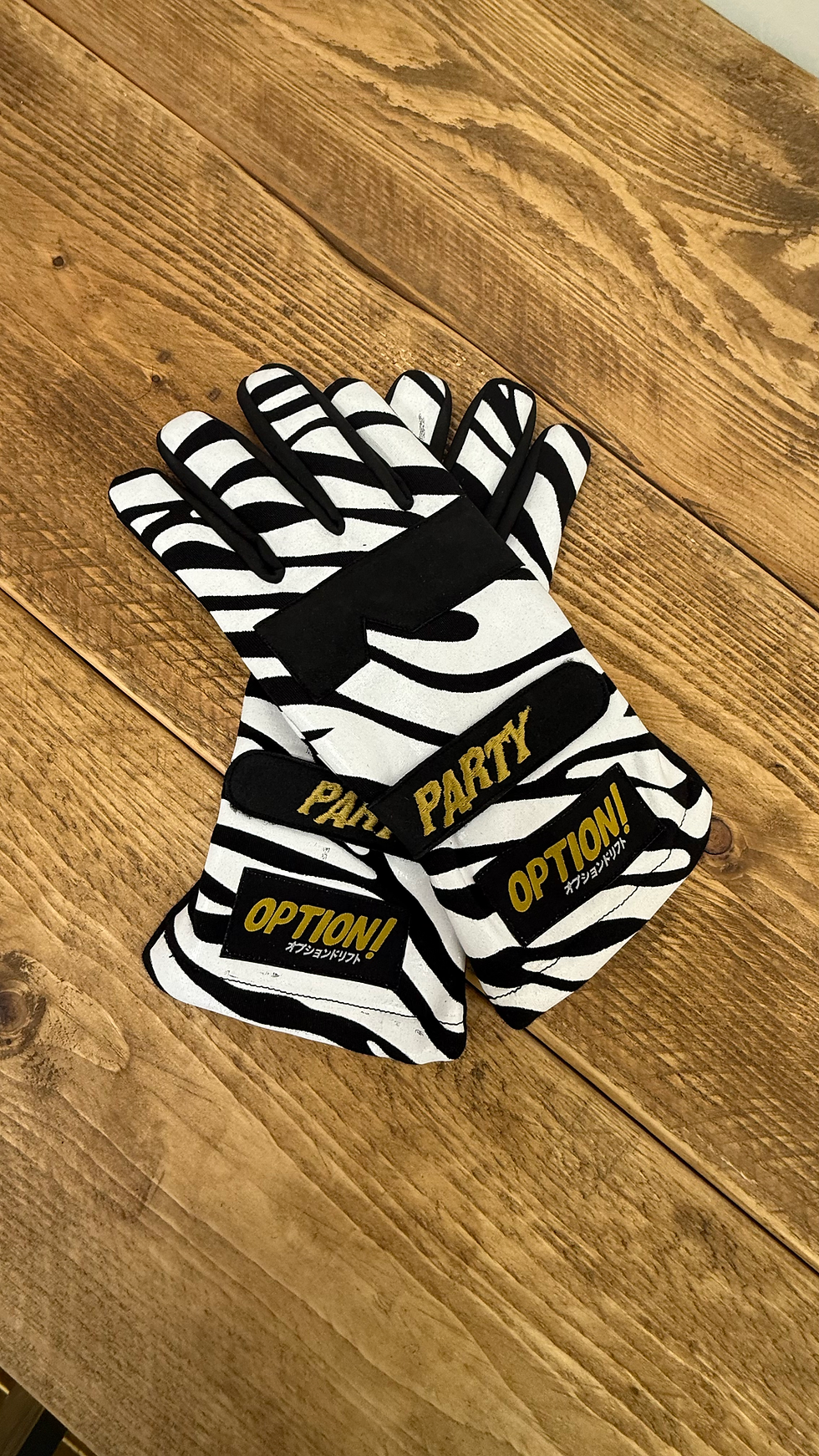 Thumbnail: PARTY LAPS GLOVE
