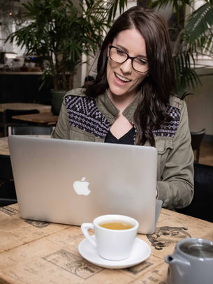 50 Blog Post Ideas For Photographers To Attract More Clients
