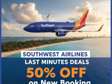 Blue Southwest Airlines plane at an airport with palm trees. Text: "Southwest Airlines 50% de descuento en nuevas reservas." Contact info below.