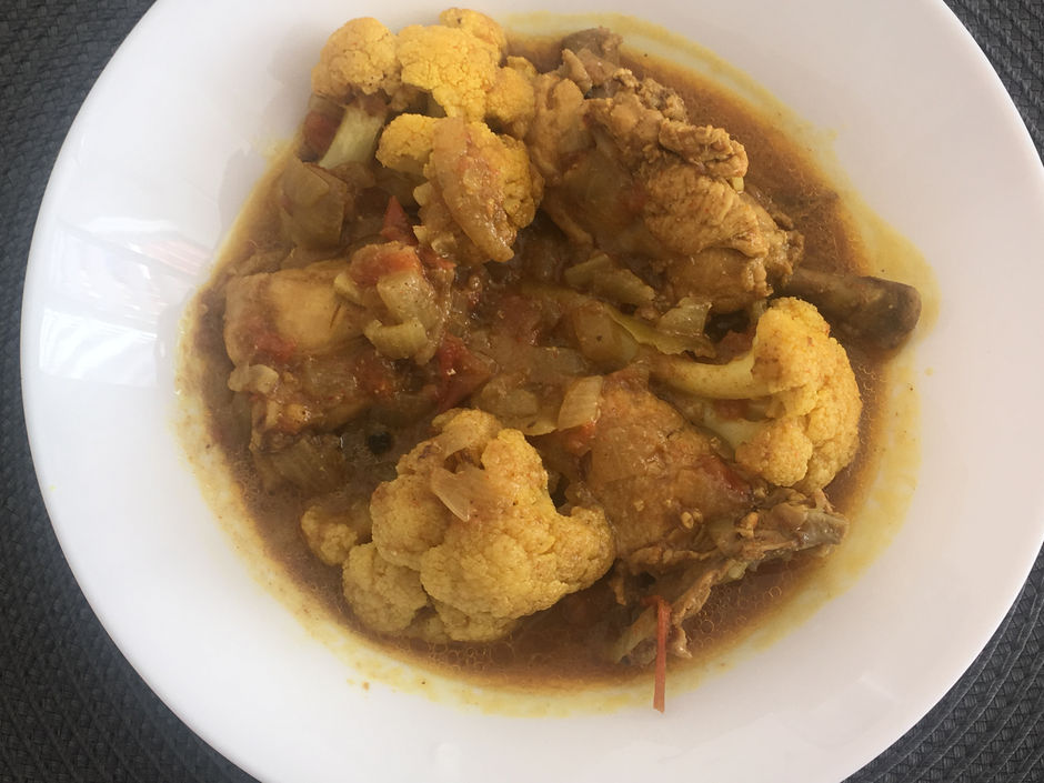Cauliflower with chicken curry 🥰♥️❤️🌶♥️