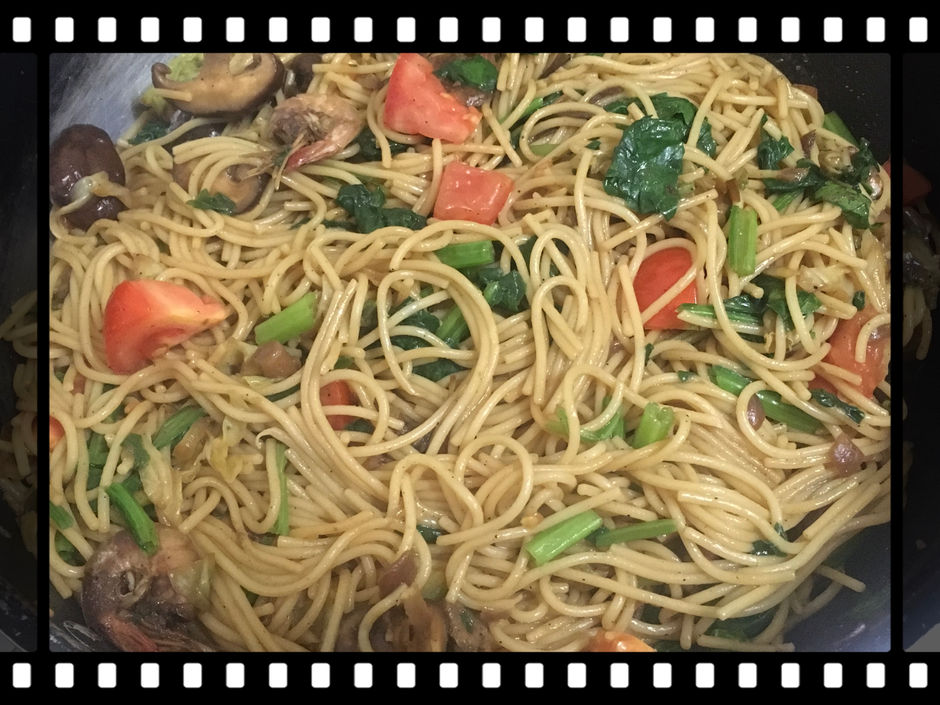 Stir fry spaghetti