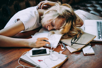 Productivity 101: 7 Sneaky Traps Killing Your Productivity