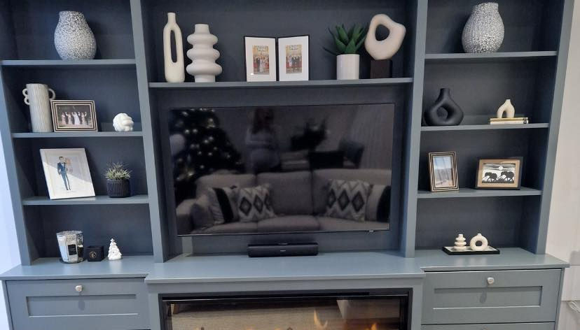 Stylish Elphin fitted media unit with electric fire
