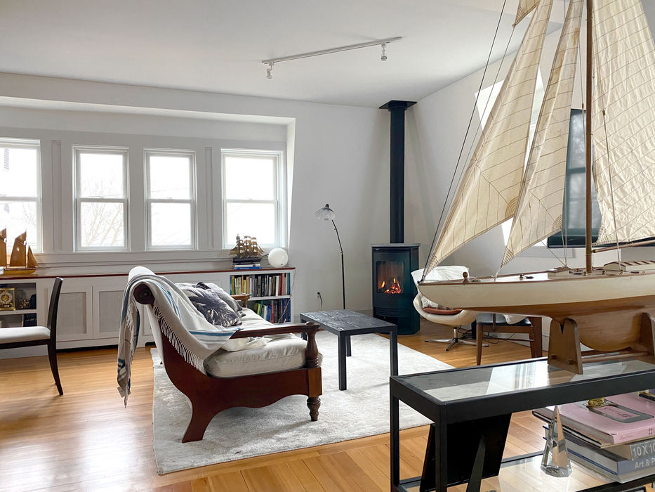 Newport Rhode Island, loft Apartment Design and Built By Anderson Alexander Architects. Light, Modern, Open Floor Plan