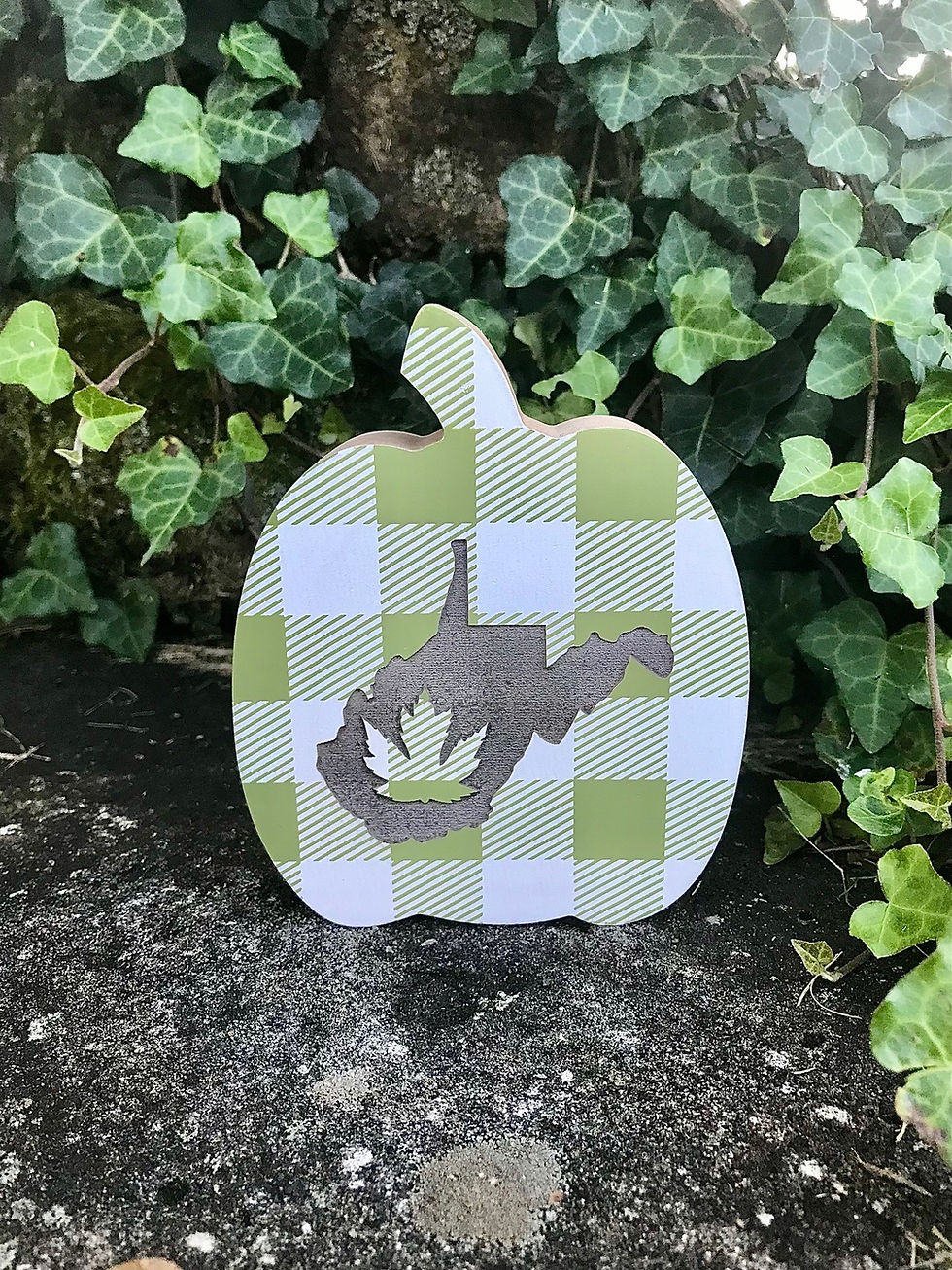 Thumbnail: Tabletop Fall Pumpkin Decor