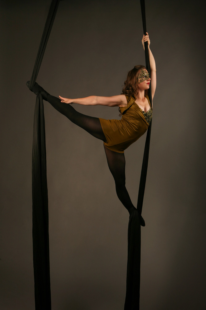 Incredible aerial silks performances