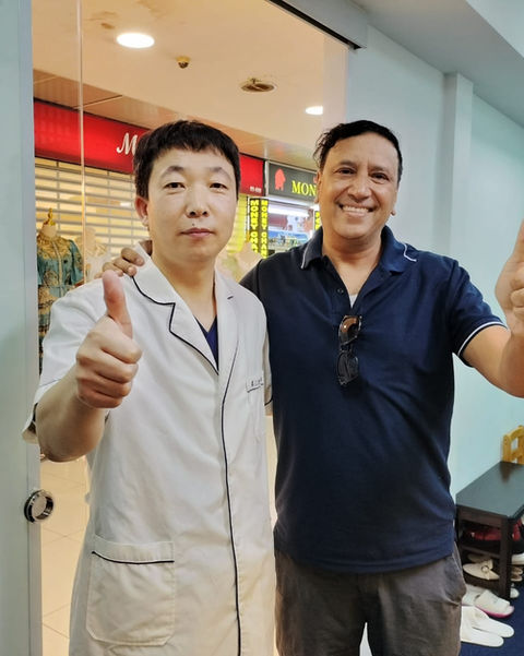 Better Wellness TCM Orchard warm interaction with guest.