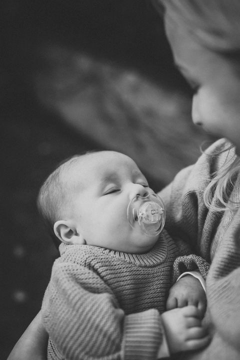 Baby photography by Suzanne Stevenson