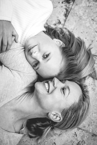 Professional family photography by Suzanne Stevenson