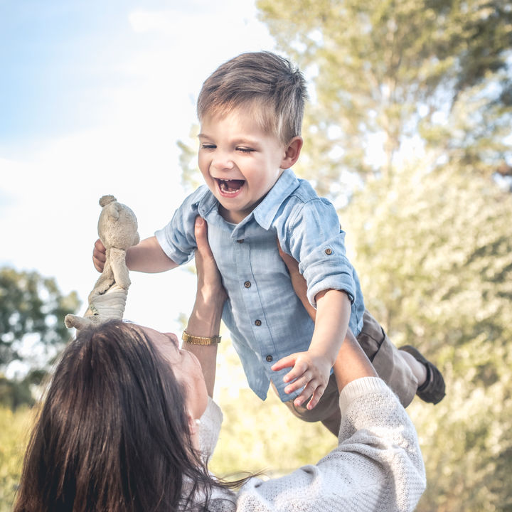 Authentic candid style family photography Sydney. Family Photographer Suzanne Stevenson Mosman Sydney. Southern Highlands