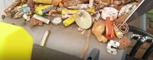 gravity_sorter_waste_batteries-sorting_real-work
