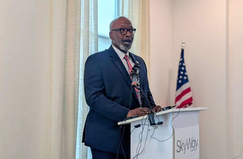 Mayor Ken Welch at a recent event celebrating the opening of SkyWay Loft II, a city-supported affordable housing development with monthly rents starting at $305. Photo by Mark Parker.