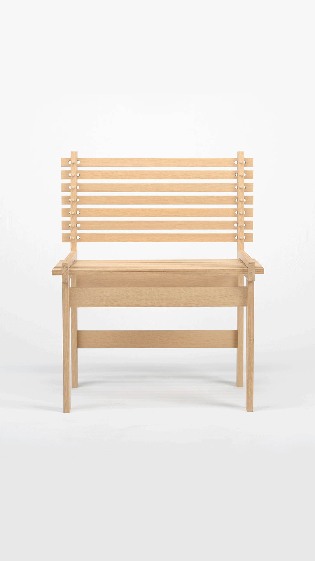 942-2_IMG_OBJ_SIT_Stuhl-SlattedStool-GunnarAagardAndersen_221218-04_F01-Ax-00.gif