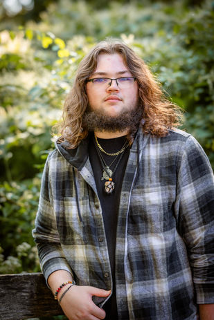 senior portrait in nature