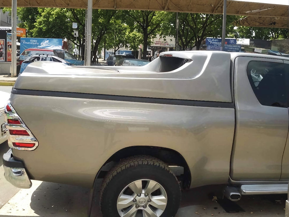 Küçük resim: Toyota Hilux Revo fiberglass cab tonneau cover