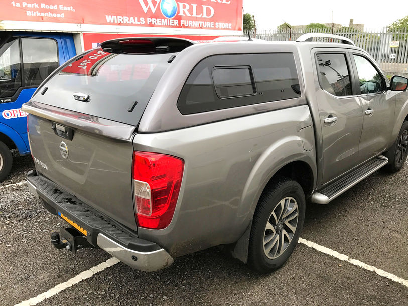 Premium Fiberglass Hardtop Canopy for Nissan Navara NP300 – With Sliding Side Windows