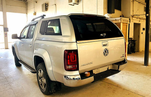 Volkswagen Amarok (2011–2022) FibersKabin SuperW Leisure Hardtop | Pop-Out Windows