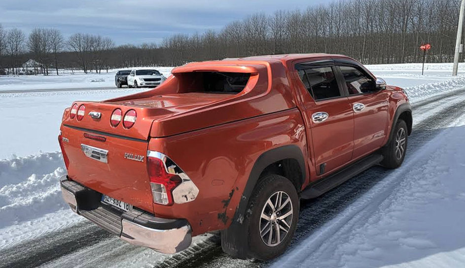 Toyota Hilux Revo GrandBox Sport Tonneau Cover Lid