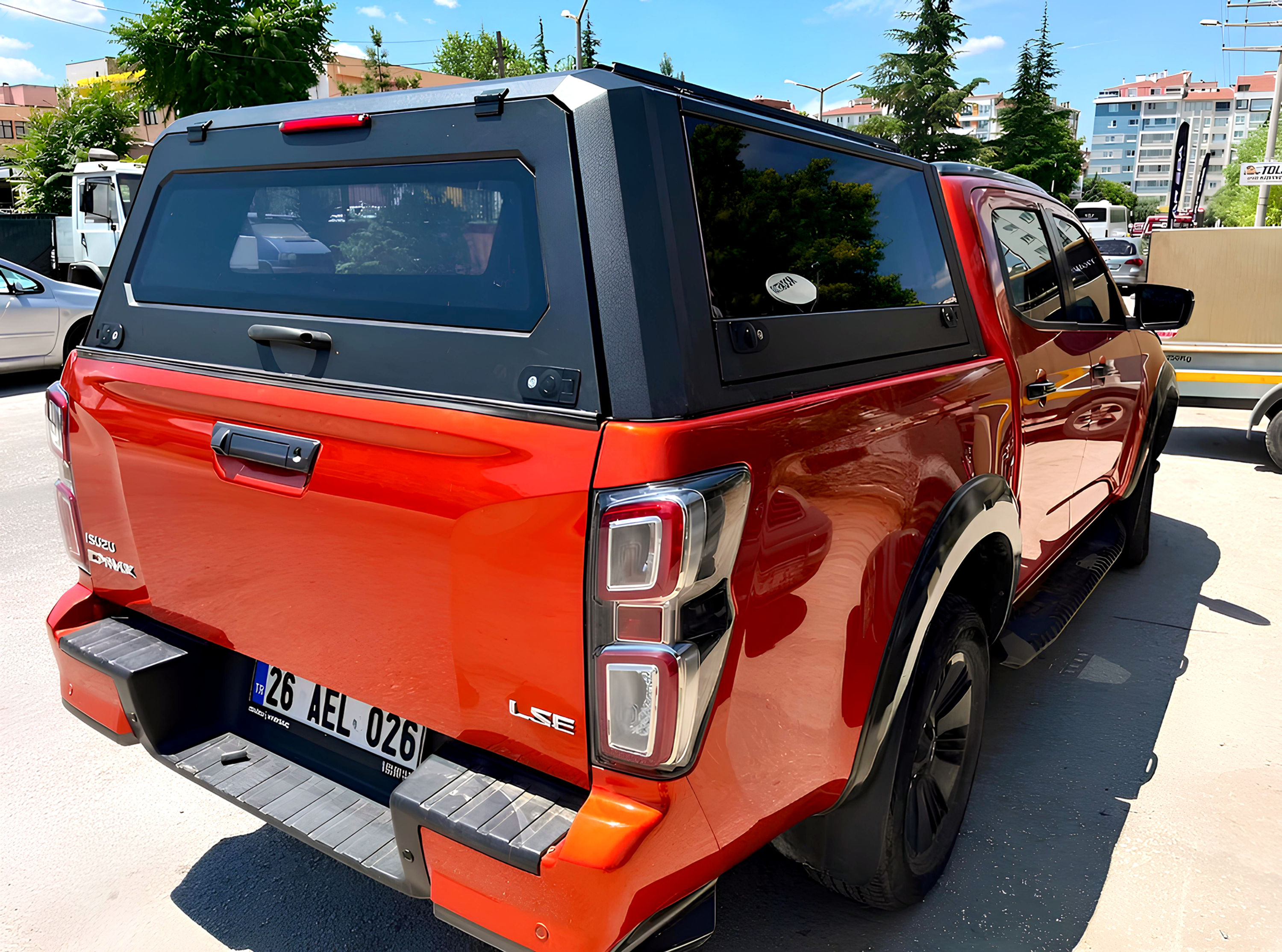 Heavy-Duty Steel Rear Canopy for Isuzu D-Max (2012–2026)