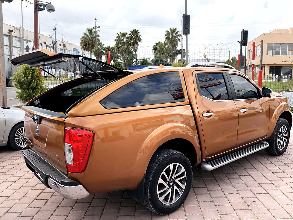 Nissan Navara NP300 Sport Canopy StarBox