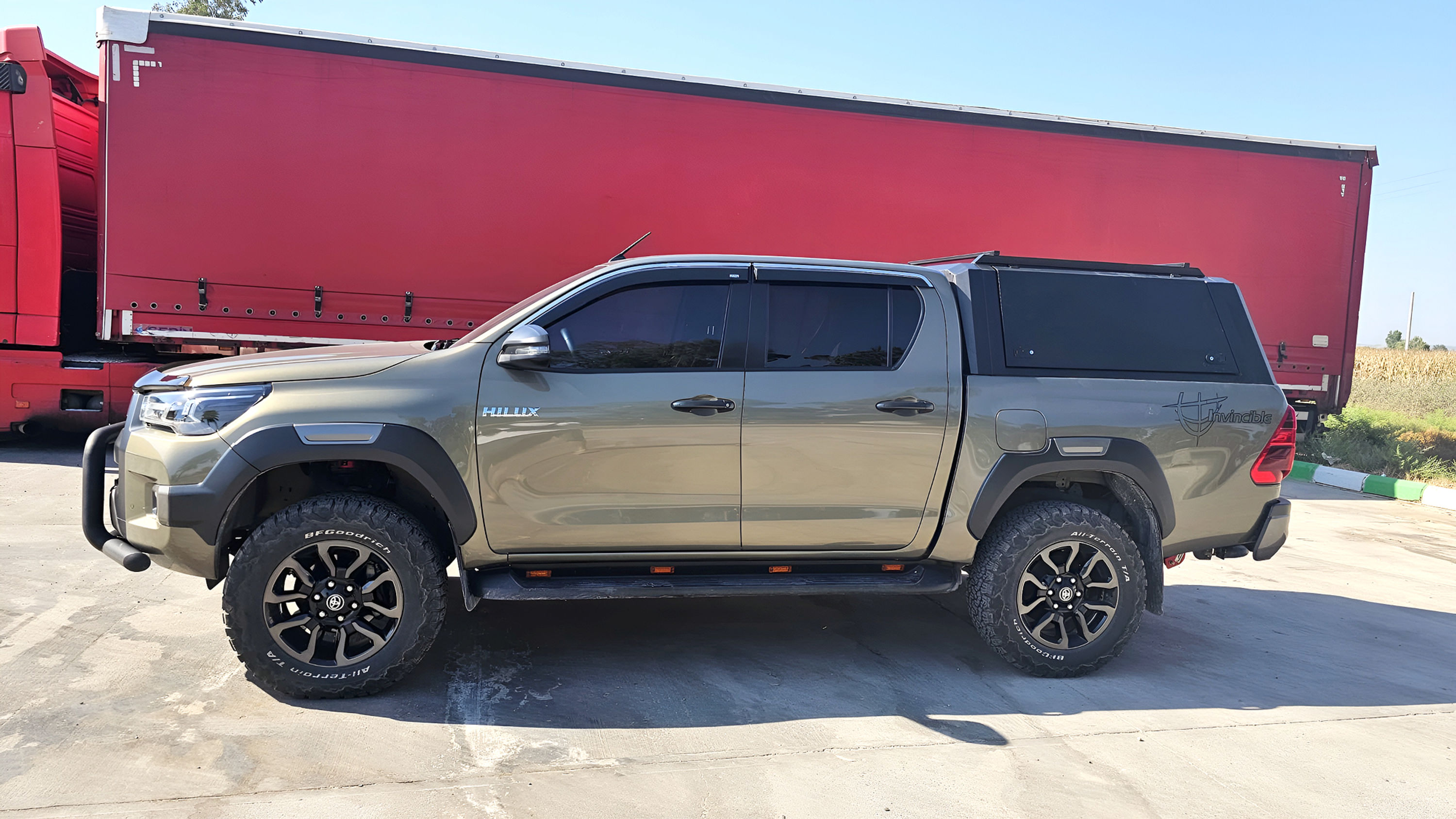 Toyota Hilux Double Cab Aluminum Hardtop Canopy Upgrade your Toyota Hilux Double Cab with our premium aluminum hardtop canop