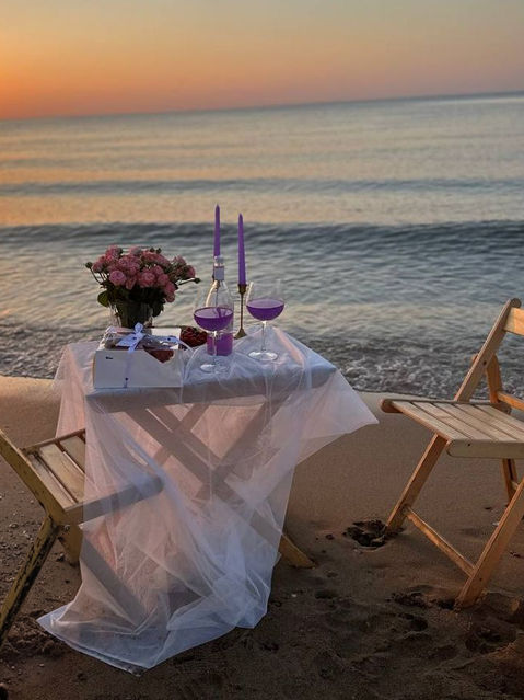 Propose in Miami Beach and create a magical engagement experience in Florida.
If you’re planning to propose in Miami, our team specializes in Miami beach proposals, sunset proposals in Miami, and fully customized engagement proposal experiences in Florida. From romantic candlelit setups to elegant beach proposals, we help you plan the perfect moment to hear that unforgettable YES.

Looking for the best proposal ideas in Miami? We offer romantic proposals in Miami Beach, private engagement proposals, and luxury proposal setups designed to match your vision. Whether you’re dreaming of a sunset proposal in Miami, a quiet and intimate beach proposal, or a stylish Miami proposal experience, we take care of every detail — design, timing, setup, and coordination.

Planning your Miami proposal has never been easier. Our proposals are thoughtfully designed to be romantic, stress-free, and unforgettable, making us a top choice for couples searching for propose in Florida, Miami proposal ideas, and beach engagement proposals in Miami.

¿Quieres hacer una propuesta de matrimonio en Miami?
Creamos propuestas en la playa de Miami, propuestas románticas al atardecer, y propuestas privadas y elegantes en Florida, diseñadas para un momento único y lleno de emoción.

If you’re searching for Miami proposal in Miami Beach, sunset proposal Miami, YES Miami proposal, or unique engagement ideas in Florida, you’re in the right place.