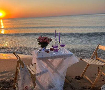 Propose in Miami Beach and create a magical engagement experience in Florida.
If you’re planning to propose in Miami, our team specializes in Miami beach proposals, sunset proposals in Miami, and fully customized engagement proposal experiences in Florida. From romantic candlelit setups to elegant beach proposals, we help you plan the perfect moment to hear that unforgettable YES.
Looking for the best proposal ideas in Miami? We offer romantic proposals in Miami Beach, private engagement proposals, and luxury proposal setups designed to match your vision. Whether you’re dreaming of a sunset proposal in Miami, a quiet and intimate beach proposal, or a stylish Miami proposal experience, we take care of every detail — design, timing, setup, and coordination.
Planning your Miami proposal has never been easier. Our proposals are thoughtfully designed to be romantic, stress-free, and unforgettable, making us a top choice for couples searching for propose in Florida, Miami proposal ideas, and beach engagement proposals in Miami.
¿Quieres hacer una propuesta de matrimonio en Miami?
Creamos propuestas en la playa de Miami, propuestas románticas al atardecer, y propuestas privadas y elegantes en Florida, diseñadas para un momento único y lleno de emoción.
If you’re searching for Miami proposal in Miami Beach, sunset proposal Miami, YES Miami proposal, or unique engagement ideas in Florida, you’re in the right place.