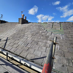 Sloped Roof with slates