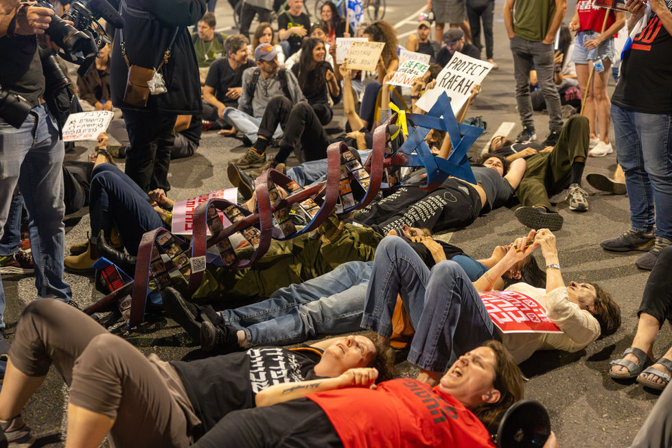 033A5643-Enhanced-NR