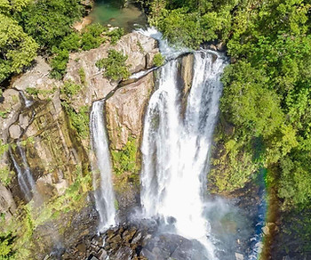 Nauyaca waterfall in Tinamaste