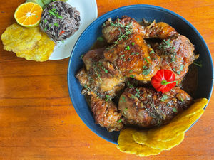 Caribbean Chicken / Pollo Caribeño Recipe by Desiree Brassert