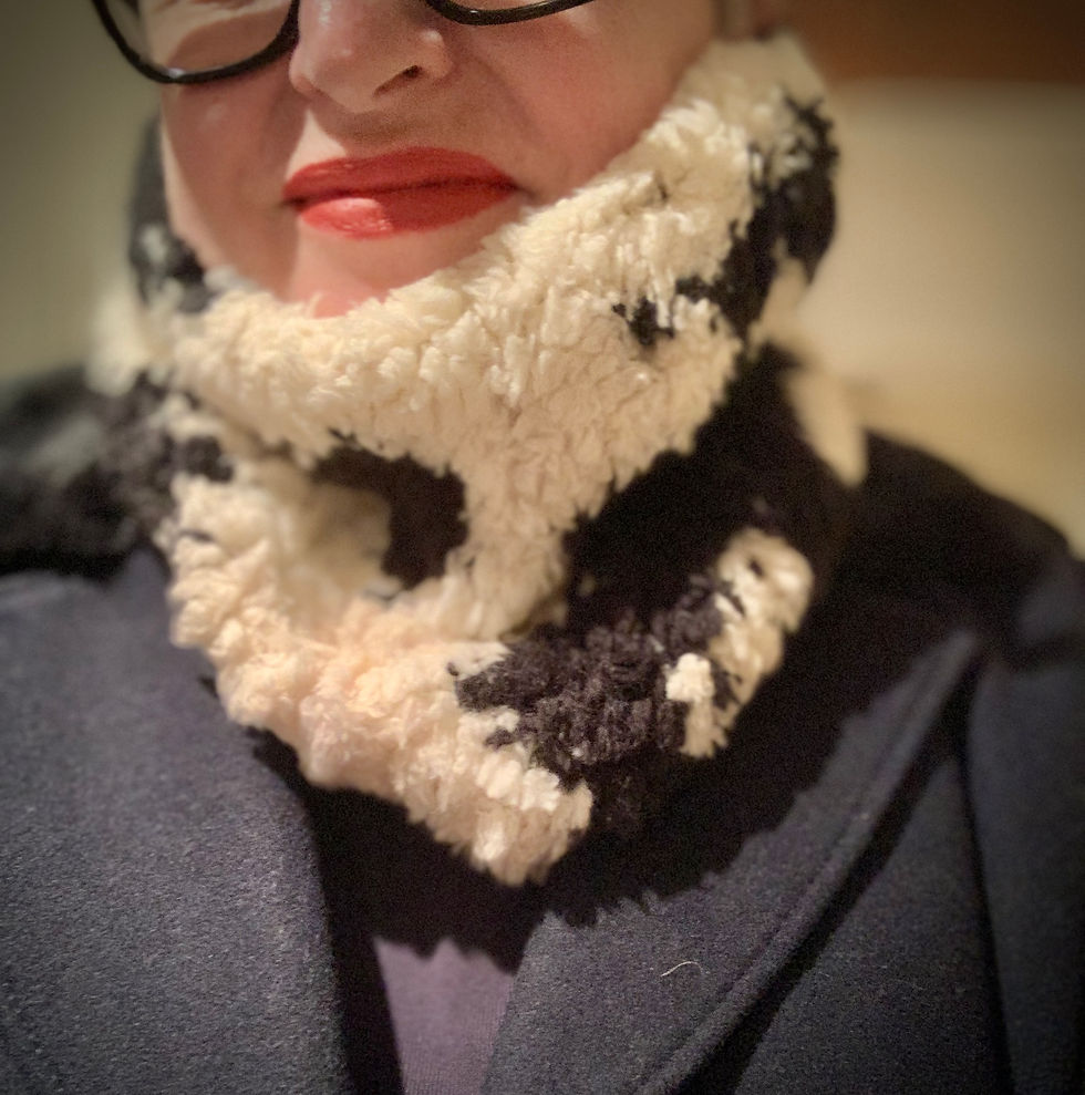 Thumbnail: Black and White Cozy Cowl